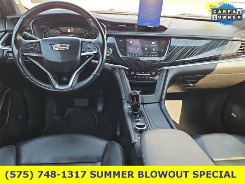 Used 2023 Cadillac XT6 Premium Luxury image 12
