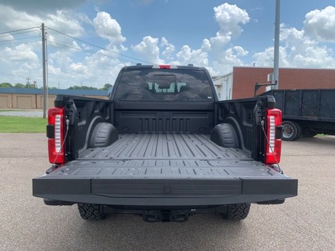 New 2025 Ford F250 Lariat w/ Lariat Ultimate Package image 27
