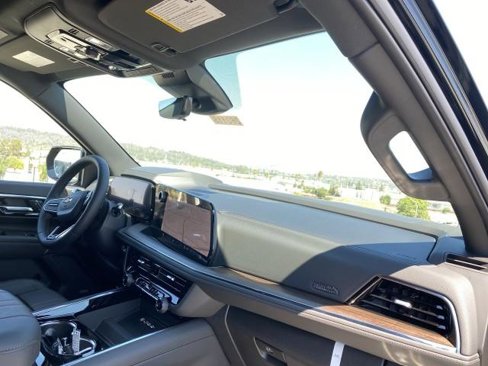 New 2026 Chevrolet Suburban High Country w/ LPO, Get Active Package image 30