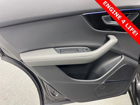 Used 2023 Audi Q8 Prestige image 22