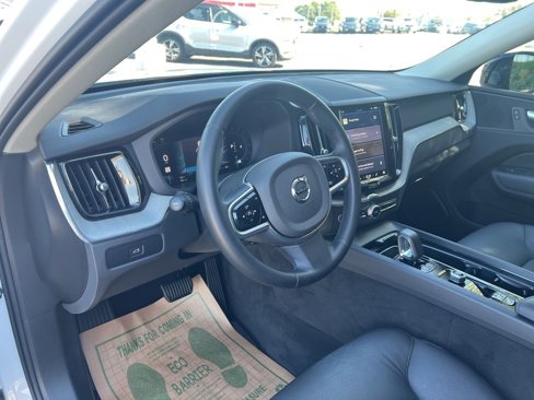 Certified 2025 Volvo XC60 B5 Plus image 13