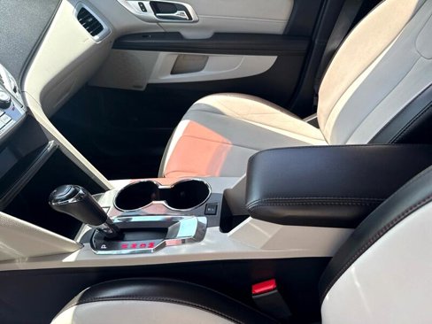 Used 2017 GMC Terrain SLT image 13