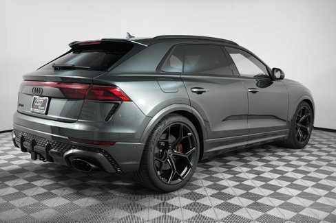 New 2025 Audi RS Q8 performance image 9