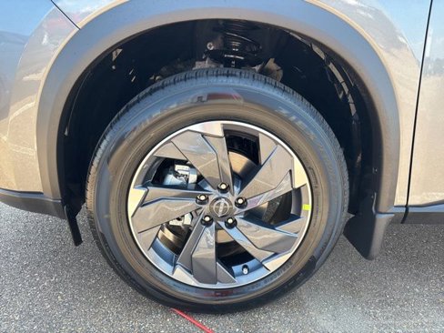 New 2026 Nissan Rogue SV image 8
