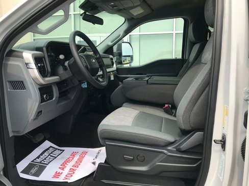 New 2026 Ford F350 XLT image 5