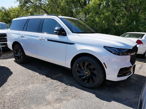 Certified 2025 Lincoln Navigator Reserve w/ Jet Appearance Package image 2