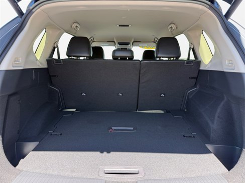 Used 2024 Nissan Rogue SL image 18
