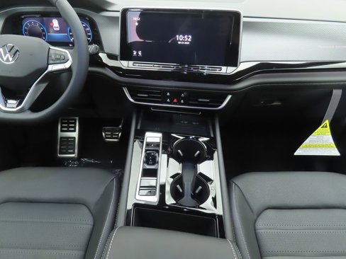 New 2026 Volkswagen Atlas Cross Sport SEL R-Line image 13