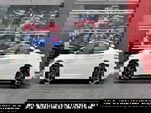 New 2025 Alfa Romeo Giulia AWD image 3