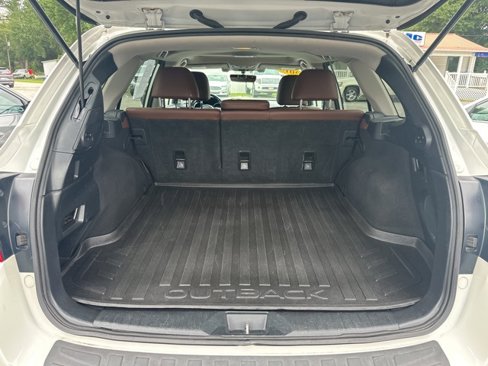 Used 2018 Subaru Outback 2.5i Touring image 6