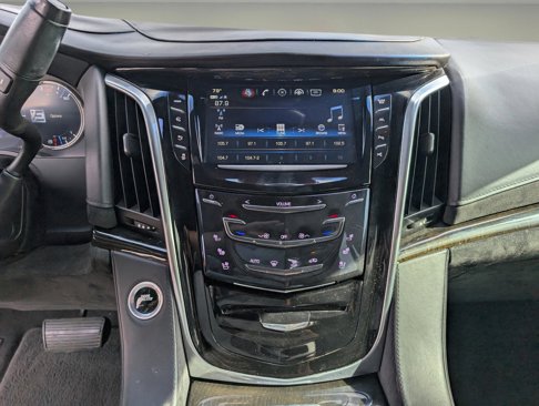 Used 2018 Cadillac Escalade ESV Platinum image 16
