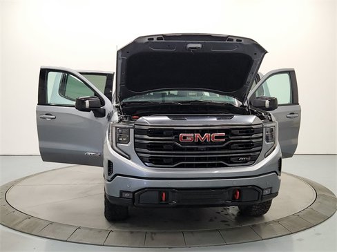 Used 2024 GMC Sierra 1500 AT4 w/ Technology Package image 11