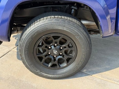 Certified 2022 Toyota Tacoma SR5 image 7