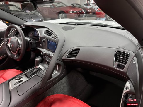 Used 2016 Chevrolet Corvette Stingray Coupe image 14