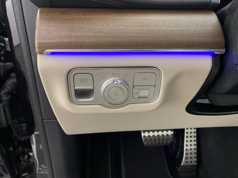 New 2025 Mercedes-Benz GLS 450 4MATIC image 18