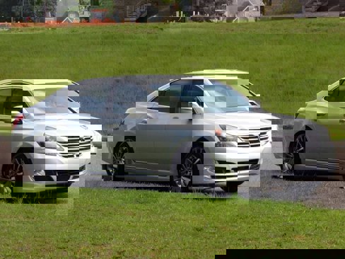 Used 2014 Hyundai Equus Ultimate image 2