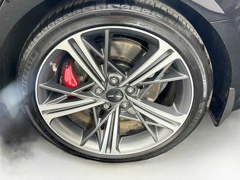 Used 2024 Genesis G70 2.5T w/ Sport Prestige Package image 11