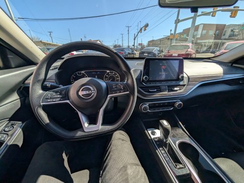 Used 2023 Nissan Altima 2.5 SV image 21