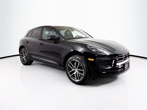 Used 2025 Porsche Macan image 7