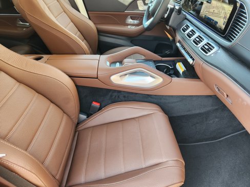 New 2026 Mercedes-Benz GLS 450 4MATIC image 15