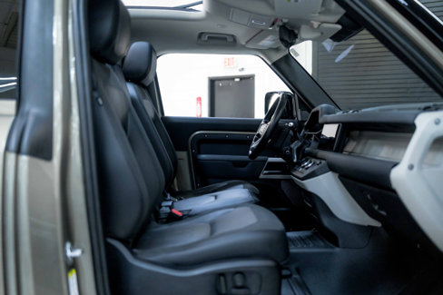 Used 2021 Land Rover Defender 90 First Edition image 68