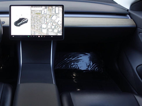 Used 2018 Tesla Model 3 Long Range image 33