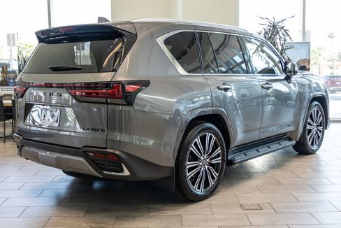 New 2025 Lexus LX 700h Luxury image 3