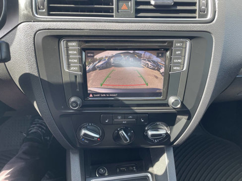 Used 2018 Volkswagen Jetta SE image 24