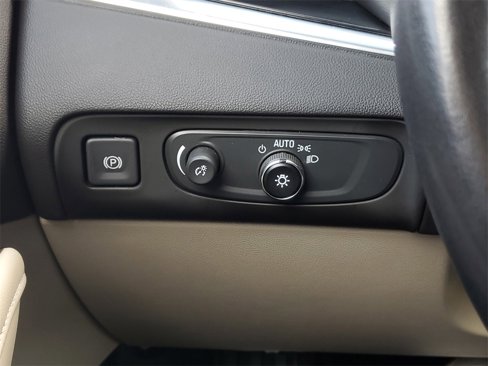 Used 2020 Buick Enclave Premium image 17