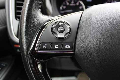 Used 2020 Mitsubishi Outlander SEL image 8