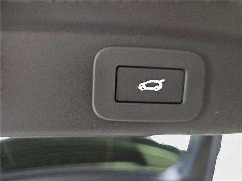 New 2026 Jaguar F-PACE R-Dynamic S image 13