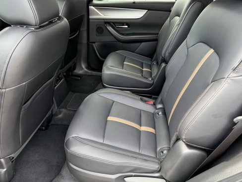 Certified 2025 MAZDA CX-90 3.3 Turbo S w/ Premium Package image 11