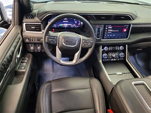 Used 2023 GMC Yukon Denali image 6