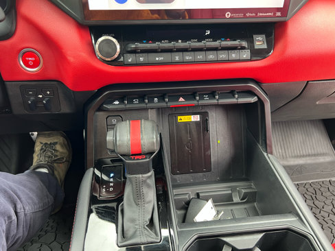 Used 2023 Toyota Tundra Limited image 33