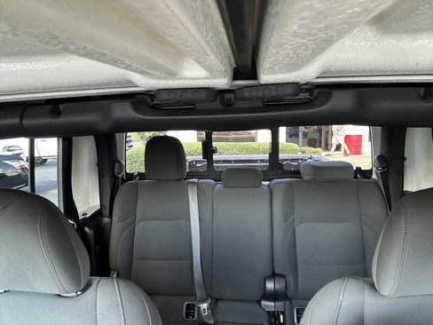 Used 2021 Jeep Gladiator Sport image 26