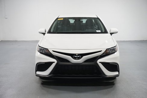 Certified 2024 Toyota Camry SE image 2