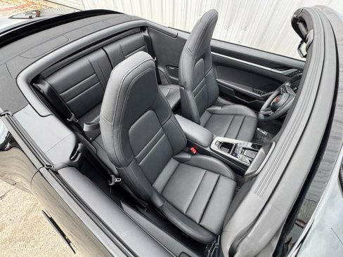 Used 2025 Porsche 911 Carrera image 38