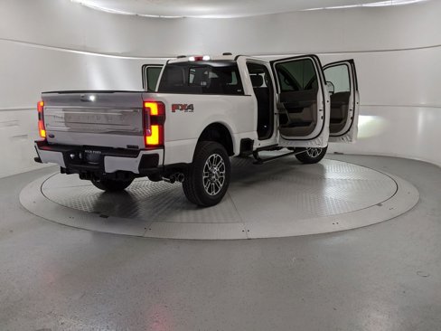 New 2026 Ford F250 Platinum w/ Platinum Plus Package image 9