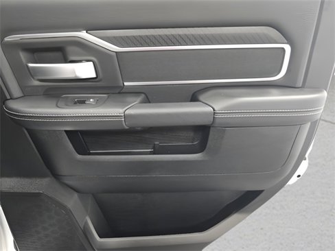 Used 2025 RAM 2500 Big Horn image 33