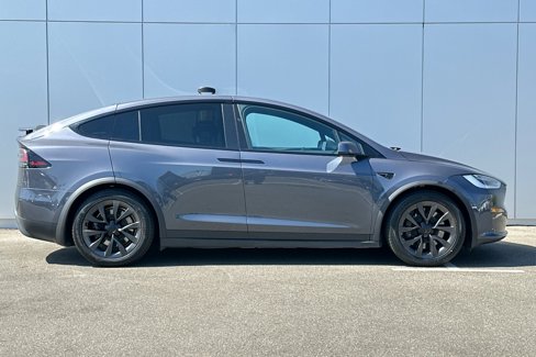 Used 2022 Tesla Model X image 6