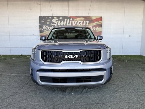 Used 2023 Kia Telluride EX w/ EX Captain's Chair Package image 6