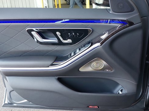 New 2025 Mercedes-Benz S 580 4MATIC Sedan image 27