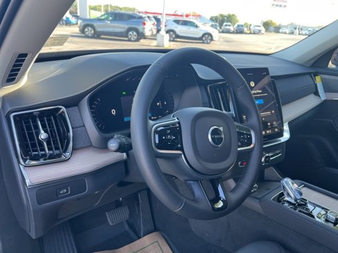 New 2026 Volvo XC90 B6 Plus image 14
