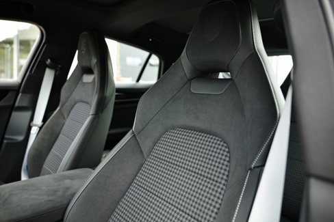 New 2025 Porsche Panamera 4 image 24