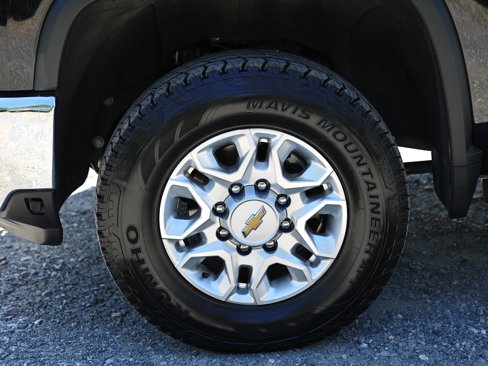 Certified 2024 Chevrolet Silverado 3500 LTZ w/ LTZ Premium Package image 9
