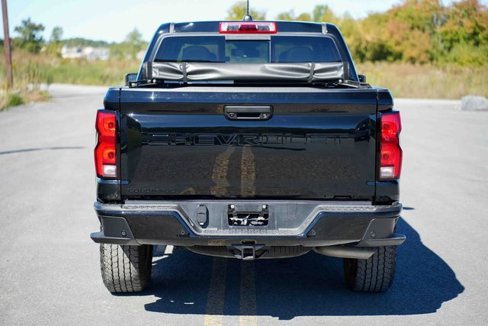 Used 2024 Chevrolet Colorado Z71 image 6