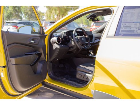 New 2025 Chevrolet Trax RS w/ Sunroof Package image 11