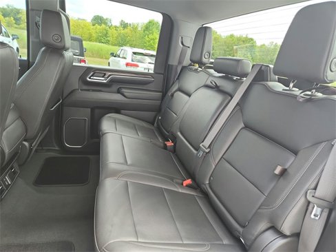 Used 2024 Chevrolet Silverado 2500 LTZ image 28