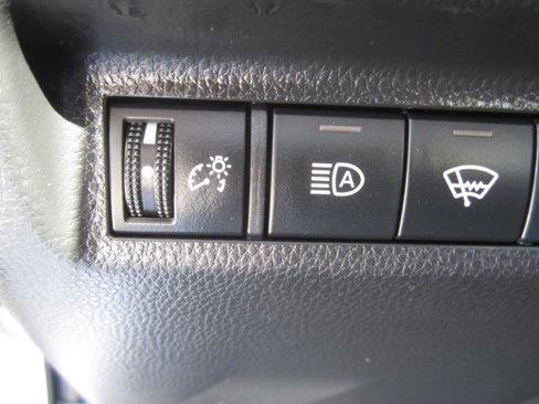 Used 2019 Toyota RAV4 XLE Premium image 25
