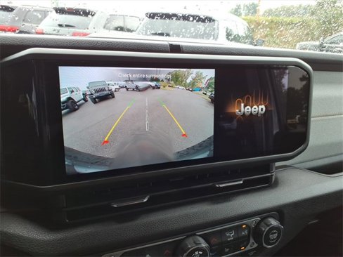 Used 2024 Jeep Wrangler Sport S image 22